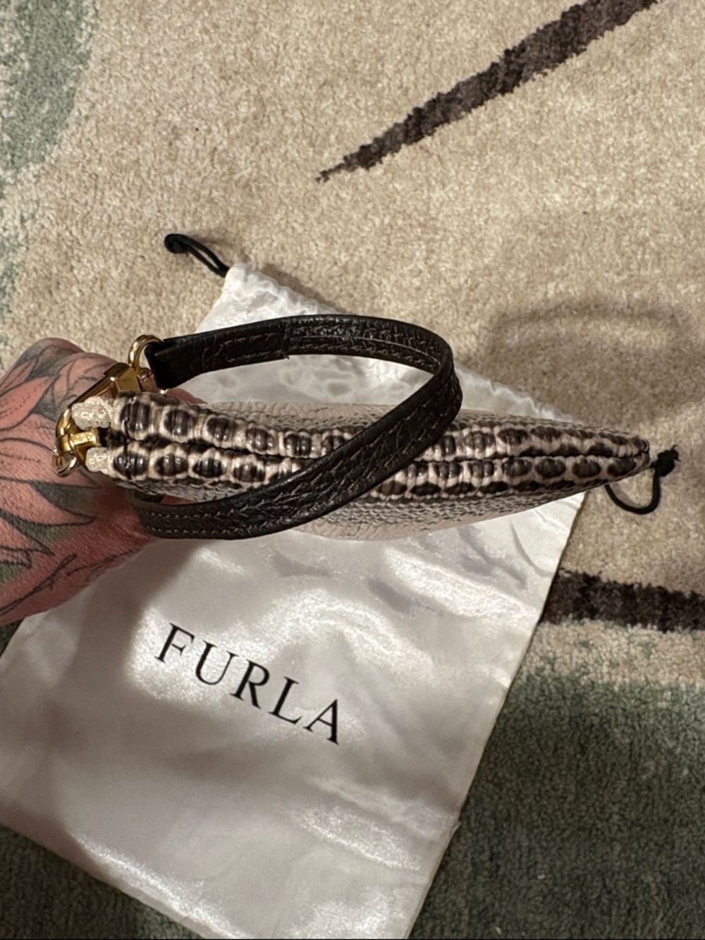 Furla Wristlet ❤️ - Picture 3 of 7
